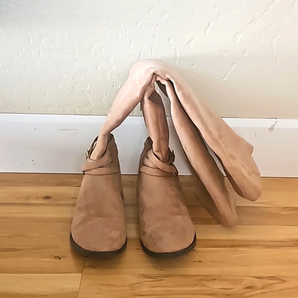 N/A flat beige